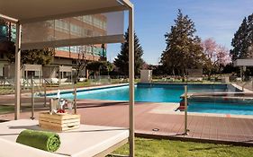 Hotel Melia Barajas Madrid Exterior photo
