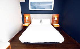 Travelodge Madrid Coslada Aeropuerto Exterior photo